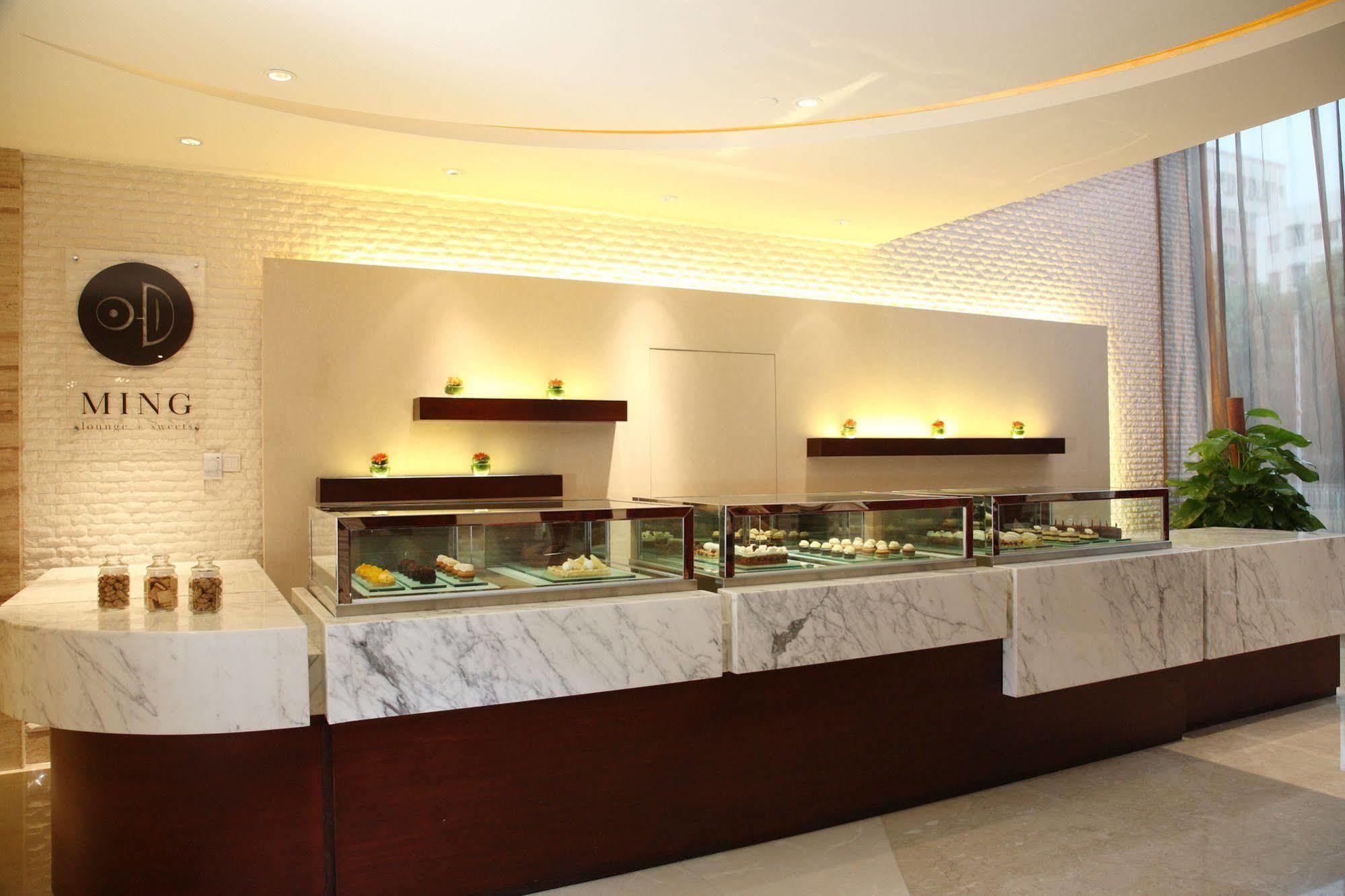 Shenzhen Futian Asta Hotel Экстерьер фото